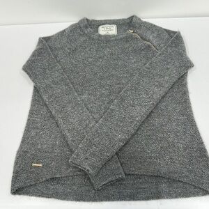 Abercrombie & Fitch Gray Sweater with Gold Accents